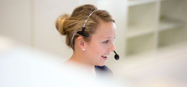 Die VSA ist Deutschlands kundenorientiertester Dienstleister 2014 Im wahrsten Sinne des Wortes ausgezeichnet: Das ApothekenServiceteam der VSA